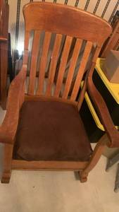 lot 1017 image: Wooden Mission Style Rocking Chair 40x26x25 located in basement