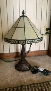 lot 1105 image: Tiffany Style Table Lamp with Stained Glass Shade 18 inches tall