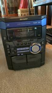 lot 1115 image: Sharp CD-BA2600 Compact Stereo System with 3-Disc CD Changer