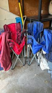 lot 2000 image: Portable Folding Camp Chairs