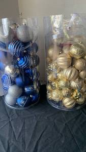 lot 2101 image: Christmas ornaments