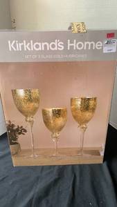 lot 2119 image: Kirklands Gold Hurricane Glass Set