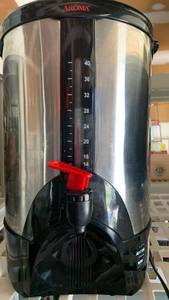 lot 2138 image: Aroma ACU-040 Coffee Maker
