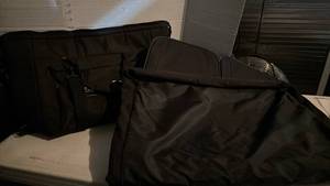 lot 2156 image: Insulated bag and a garment bag