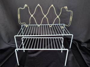 lot 2217 image: Cabinet organizers and expanding casserole dish holder