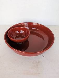 lot 2221 image: Simplot Guacamole Especial Serving bowl
