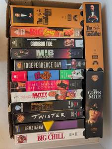 lot 2235 image: 1990s VHS Movie Collection - Popular Films