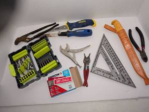 lot 2302 image: Mixed Hand Tool Lot with Master Mechanic Bit Set