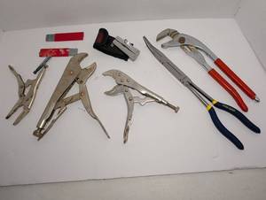 lot 2307 image: Mixed Lot of Locking Pliers and Vise Grips