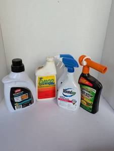 lot 2340 image: Lawn Care Herbicide Bundle