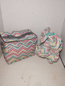 lot 2359 image: Cooler Bag Set