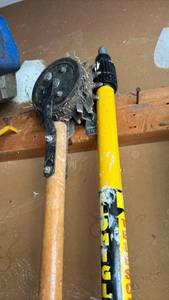 lot 2423 image: Aerator and extension pole