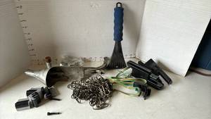 lot 3003 image: Oil funnel, chain and more
