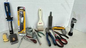 lot 3014 image: Mixed Hand Tools and Hardware Lot