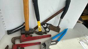 lot 3020 image: Mixed Hand Tools Lot - Hammers, Pipe Wrenches, Pliers and Saws