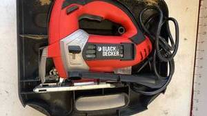 lot 3224 image: Black & Decker Jigsaw with Carrying Case