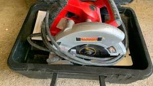lot 3242 image: Craftsman circular saw