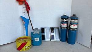 lot 3312 image: Propane, solar lights, car wax and more