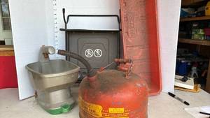 lot 3331 image: Seed spreader, 2 12 gal gas can, wallpaper tray and ladder tray
