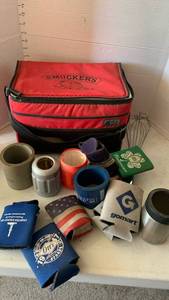lot 3418 image: Arctic zone cooler with broken zipper and coozies
