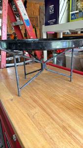 lot 3502 image: Metal tray on metal stand about 12 inches tall