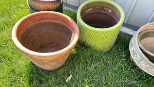 lot 4001 image: One Ceramic and one Terracotta Garden Planters Terra -10 inches tall and 13 12 inches acrossGreen - 10 inches tall and 11 12 inches across