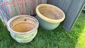 lot 4008 image: Two Ceramic Garden Planters 10inches tall and 12 inches across12 inches tall and 16 inches across