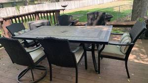 lot 5000 image: 7-Piece Wicker Patio Dining Set with Tile Top Table 80x42
