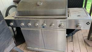 lot 5002 image: Stainless Steel 6-Burner Gas Grill with Side Burner