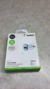 lot 1398 image: Belkin MIXIT Car Charger 12W 2.4 AMP for iPhone iPad