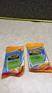 lot 1401 image: 2 Bags of BIC Round Stic Xtra Life Ballpoint Pens 10 Count.