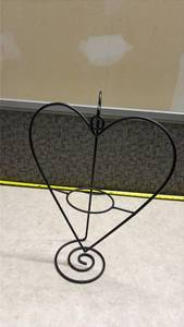 lot 1473 image: Black Metal Heart-Shaped Plant Stand with Spiral Base