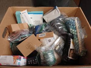lot 61659 image: Mystery Box