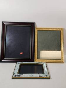 lot 137 image: Mixed Style Picture Frame Collection Lot