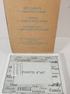 lot 163 image: Glass Family Photo Frame 4x6 with Multi-Language Text Design