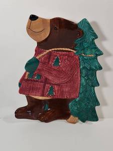 lot 200 image: St. Nicholas Square Christmas Bear Serving Tray