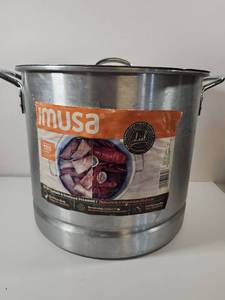 lot 211 image: Imusa 32 Qt Aluminum Tamale and Seafood Steamer Pot with Lid