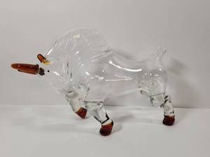 lot 229 image: Glass Bull Decanter
