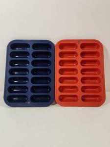 lot 259 image: Silicone Water Bottle Ice Cube Trays Set of 2 - Blue and Orange