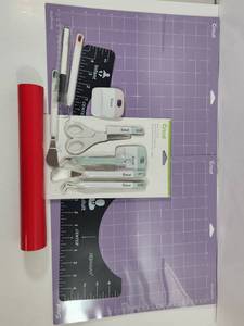 lot 315 image: Cricut Bundle