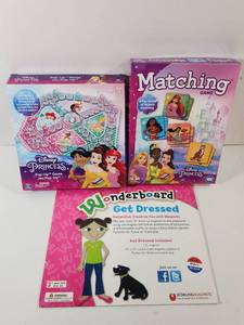 lot 334 image: Disney Princess Games Bundle - Pop-Up Matching Wonderboard Set