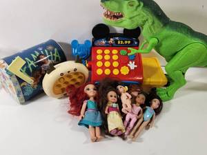 lot 336 image: Mixed Childrens Toy Bundle with Dolls, Mickey Mouse Cash Register, Dinosaur and Moana Items