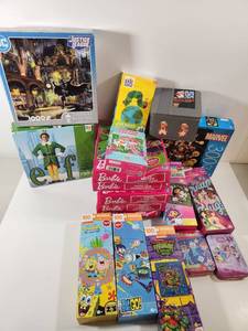 lot 337 image: Mixed Puzzle Collection with Mario Brothers Tin Box