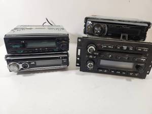 lot 345 image: Car Radio Stereo Mix Lot JVC Pioneer Brand Units