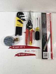 lot 358 image: Mixed Tool Lot with Allen Keys, Multi-Tool, Saw Blades and Accessories