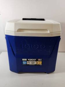lot 375 image: Igloo Laguna 16 Rolling Cooler with Telescoping Handle
