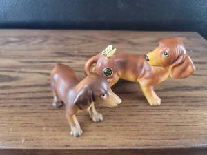 lot 4365 image: Dachshund Dogs