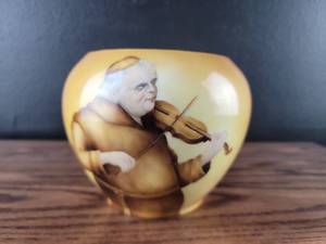 lot 4388 image: Hand Painted Musician Porcelain Bowl with Violinist Design