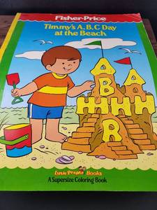 lot 4392 image: Fisher-Price Little People Timmys ABC Day at the Beach Supersize Coloring Book