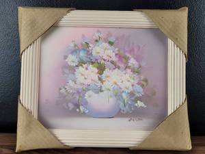 lot 4394 image: Framed White Daisy Floral Oil Painting